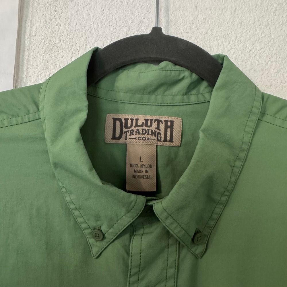 Duluth Trading Co Mens Short Sleeve Utility Shirt L Green Button Up Nylon Gorp - Picture 2 of 4